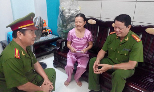 Công an TP.HCM xin lỗi và cấp lại số CMND cho người dân